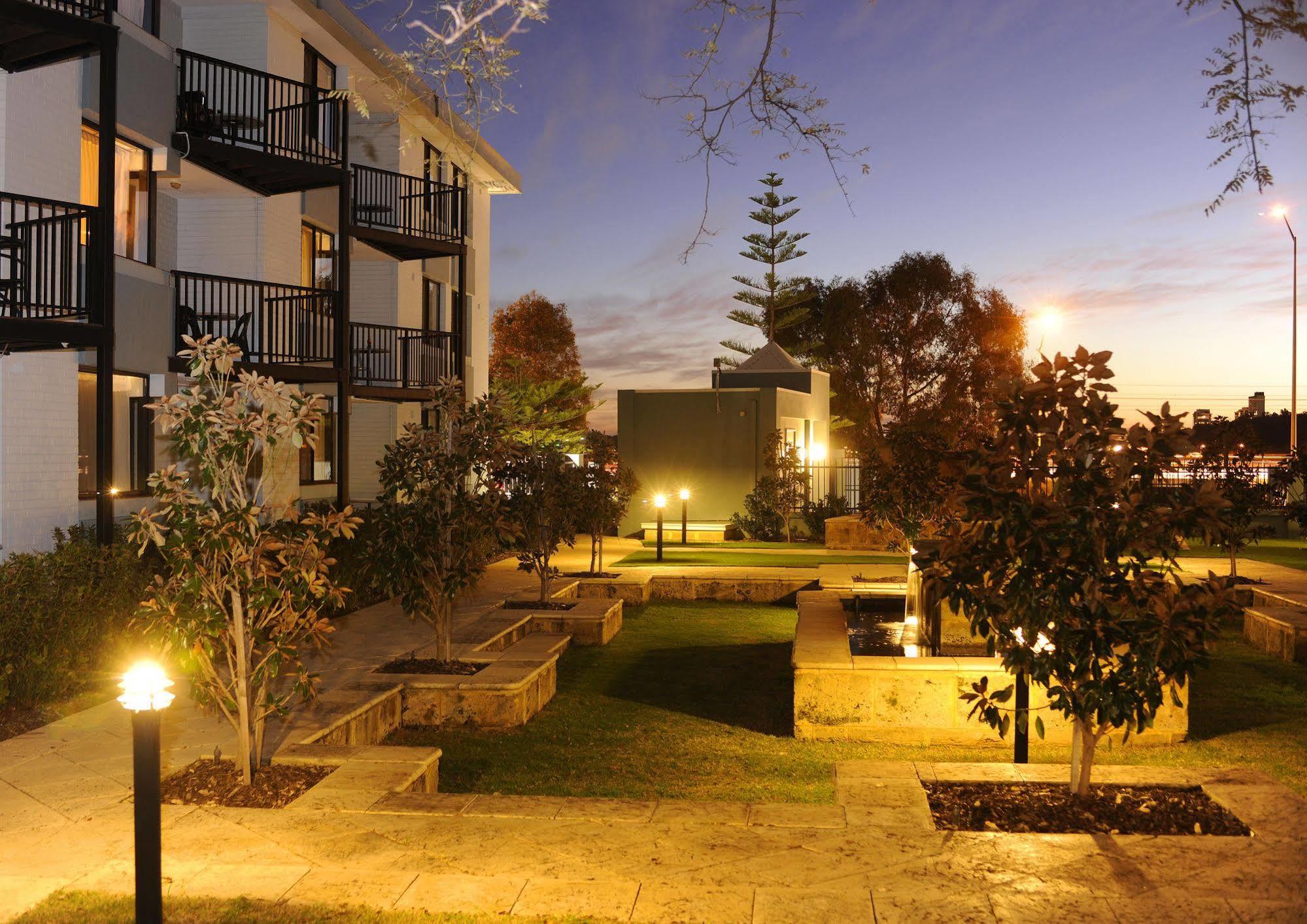 Lodestar Waterside Apartments Perth Esterno foto
